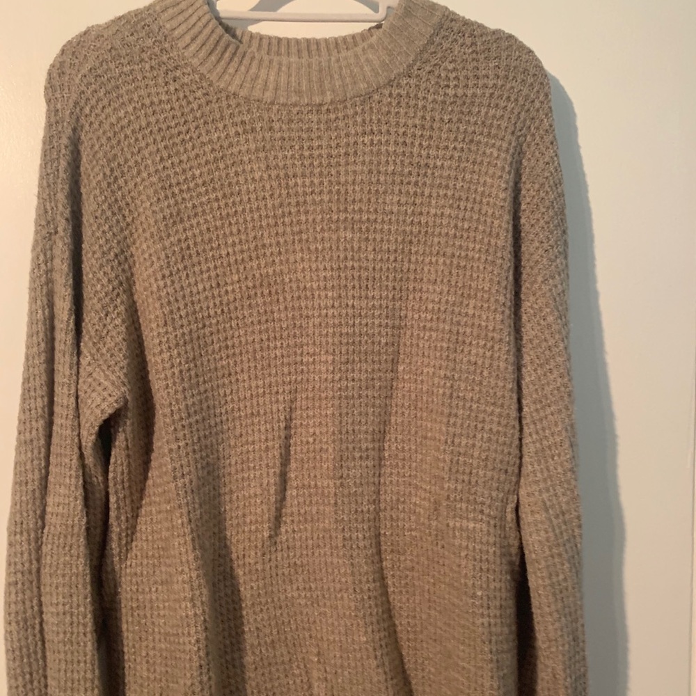 American eagle sweater size medium
